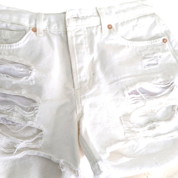 We The Free White Distressed Shorts .. Size 25 - Picture 10 of 10